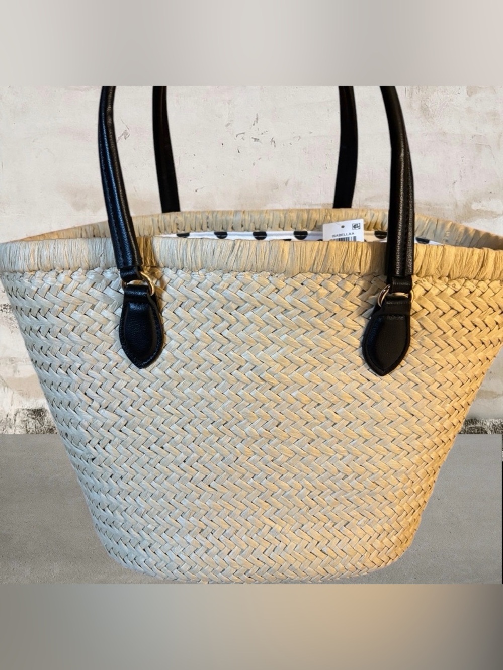 On 34th NWOT Isabella Straw Medium Drawstring Tote Natural Straw Black